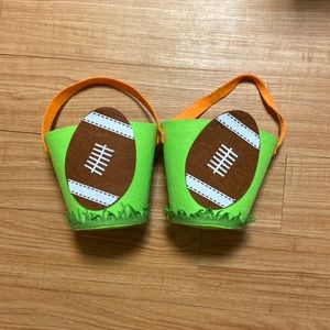 Felt football baskets